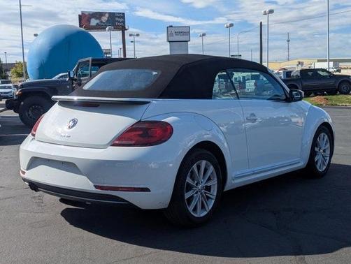 2018 Volkswagen Beetle 2.0T SE