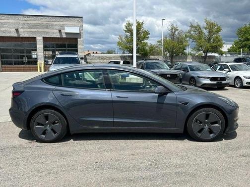 2022 Tesla Model 3 Base