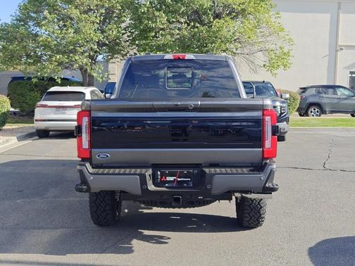2025 Ford F-350 Platinum