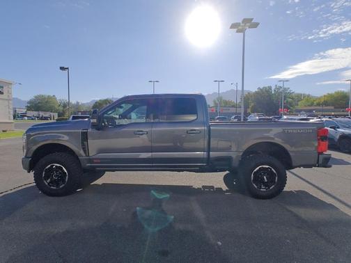 2025 Ford F-350 Platinum