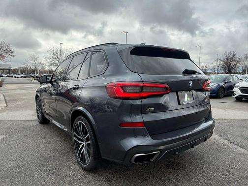 2020 BMW X5 M50i