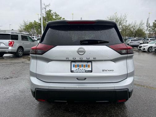 Brilliant Silver Metallic 2024 Nissan Rogue SV
