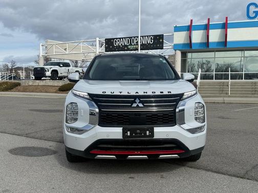 2024 Mitsubishi Outlander PHEV SE