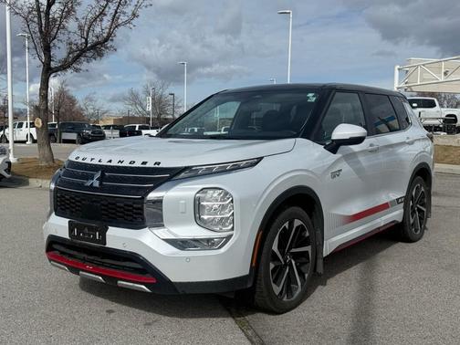 2024 Mitsubishi Outlander PHEV SE