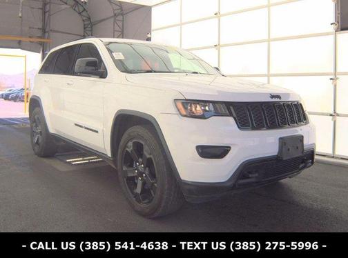 Bright White Clearcoat 2019 Jeep Grand Cherokee Laredo