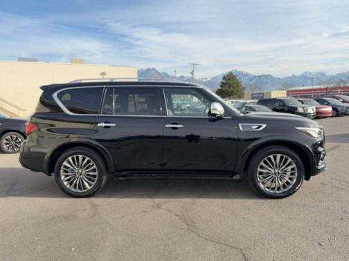 2021 INFINITI QX80 SENSORY