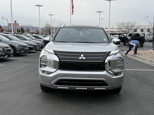 2025 Mitsubishi Outlander PHEV SEL