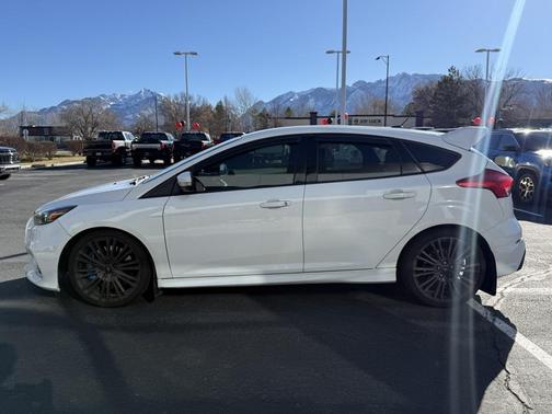 2017 Ford Focus RS Base