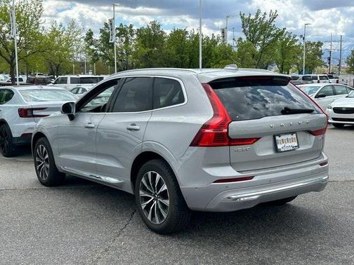 2023 Volvo XC60 B5 Plus Bright Theme