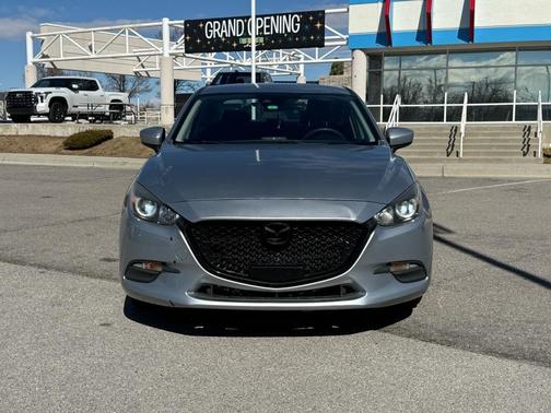 2018 Mazda Mazda3 Sport