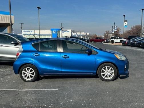 2013 Toyota Prius c Three