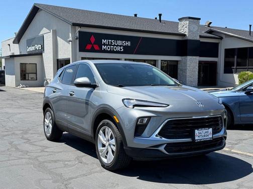 Moonstone Gray Metallic 2025 Buick Encore GX Preferred