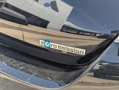 2016 Nissan Leaf S