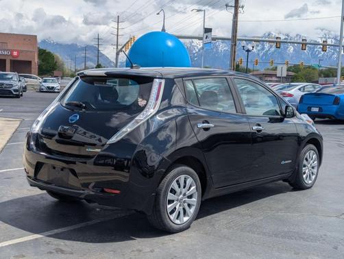 2016 Nissan Leaf S