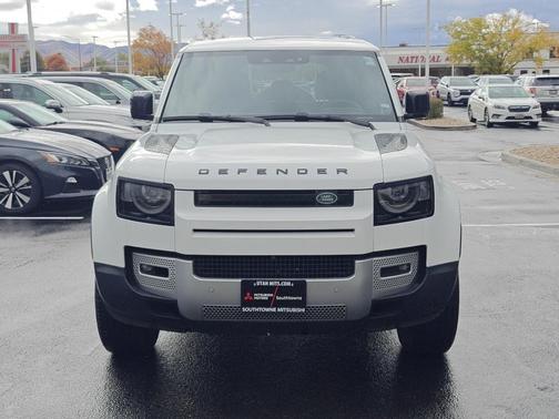 2025 Land Rover Defender P300