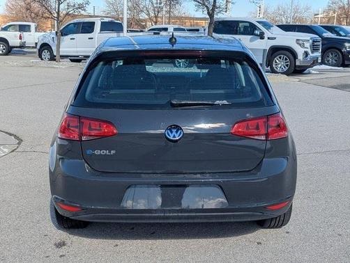 2016 Volkswagen e-Golf SE