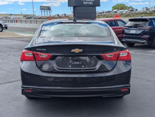 Dark Ash Metallic 2023 Chevrolet Malibu LT