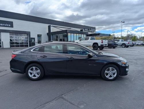 Dark Ash Metallic 2023 Chevrolet Malibu LT