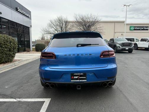 2015 Porsche Macan Turbo