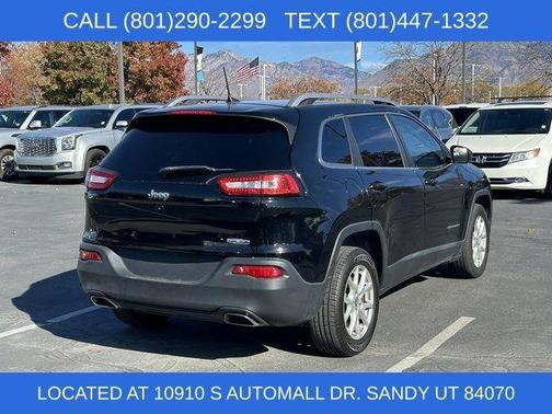Diamond Black 2017 Jeep Cherokee Latitude
