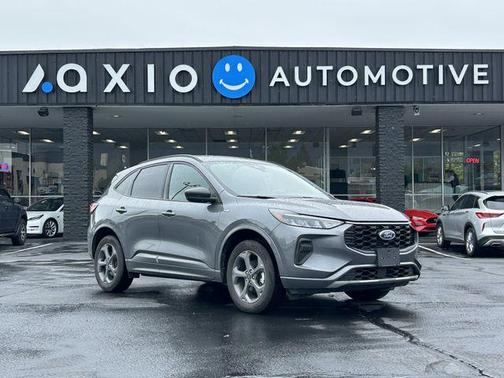 Gray Metallic 2024 Ford Escape ST-Line