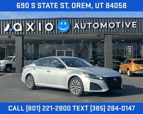 Brilliant Silver Metallic 2024 Nissan Altima 2.5 SV