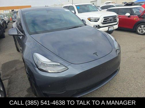 Midnight Silver Metallic 2023 Tesla Model Y Performance