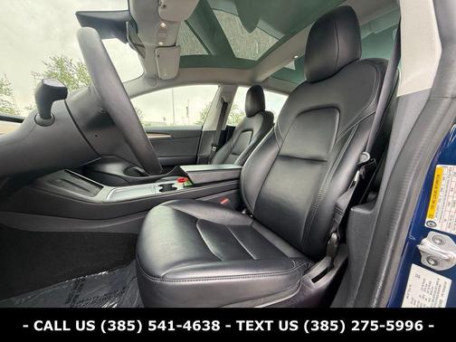 Blue 2022 Tesla Model 3 Long Range