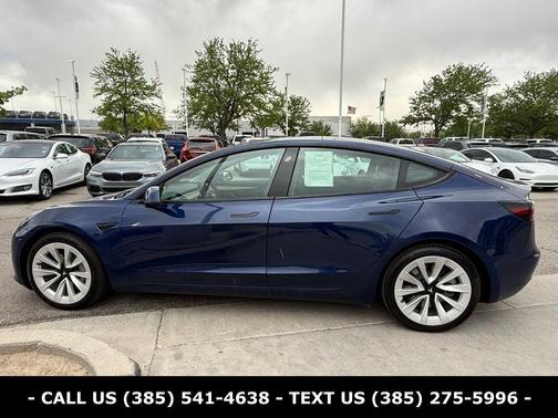 Blue 2022 Tesla Model 3 Long Range