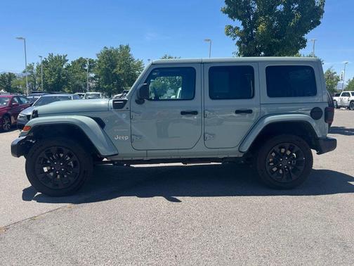 Earl Clearcoat 2024 Jeep Wrangler 4xe Sahara