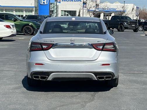 2023 Nissan Maxima SV