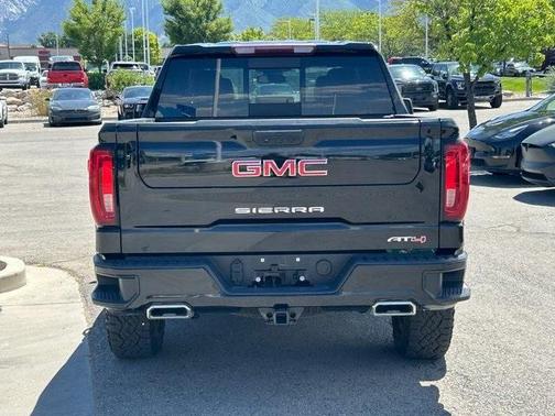 2022 GMC Sierra 1500 AT4