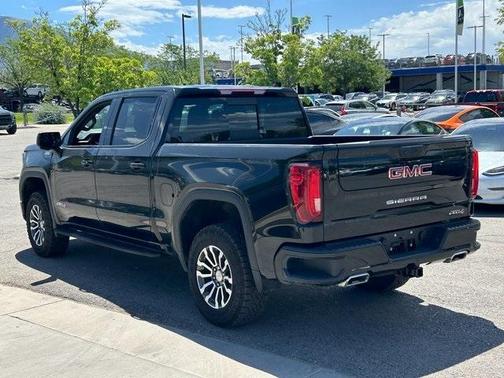 2022 GMC Sierra 1500 AT4
