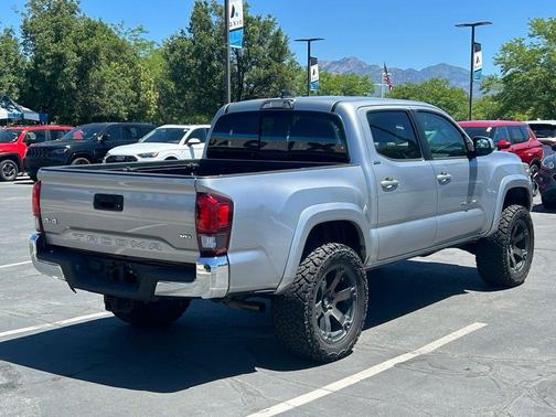 Silver Sky Metallic 2018 Toyota Tacoma SR5