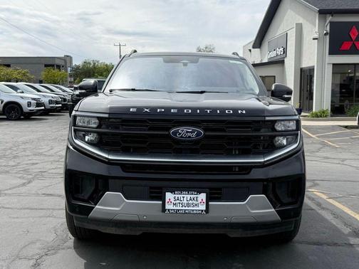 Black Metallic 2025 Ford Expedition Platinum