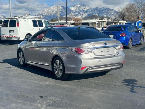 2014 Hyundai SONATA Hybrid Limited