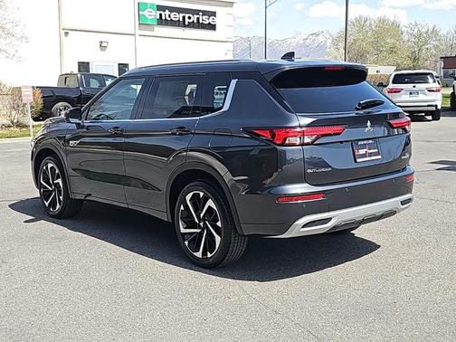 2025 Mitsubishi Outlander PHEV SEL