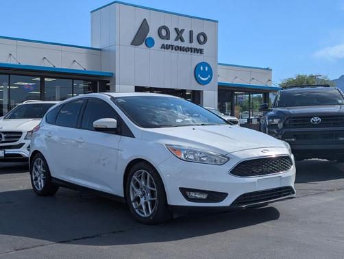Oxford White 2015 Ford Focus SE