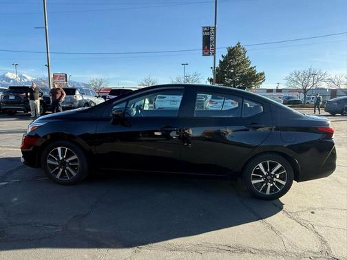 2021 Nissan Versa 1.6 SV