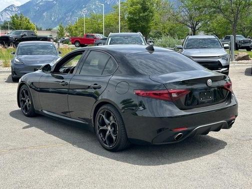 2017 Alfa Romeo Giulia Ti