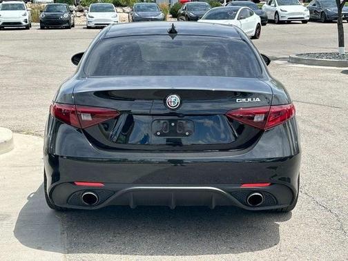 2017 Alfa Romeo Giulia Ti
