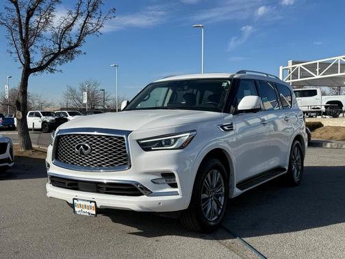 2024 INFINITI QX80 Luxe