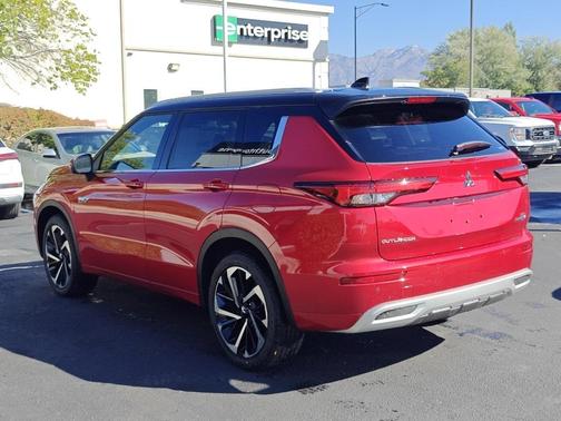 2025 Mitsubishi Outlander PHEV SEL