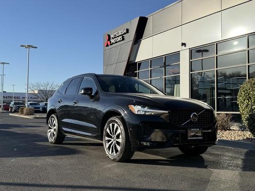 2025 Volvo XC60 B5 Plus