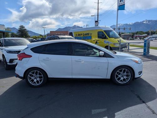 Oxford White 2015 Ford Focus SE