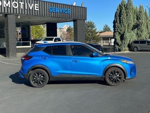 Electric Blue Metallic 2021 Nissan Kicks SV