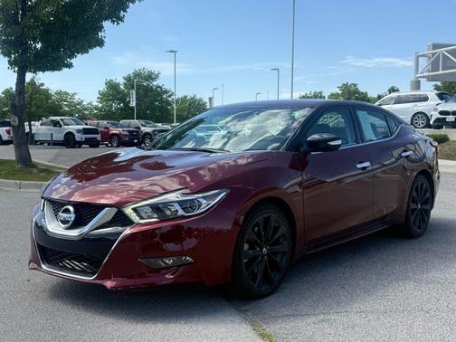 Coulis Red 2017 Nissan Maxima 3.5 SR
