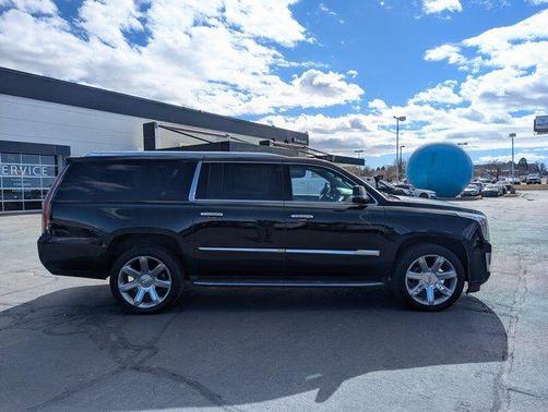 2018 Cadillac Escalade ESV Premium Luxury
