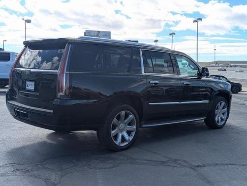 2018 Cadillac Escalade ESV Premium Luxury