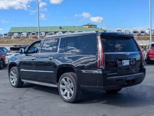2018 Cadillac Escalade ESV Premium Luxury